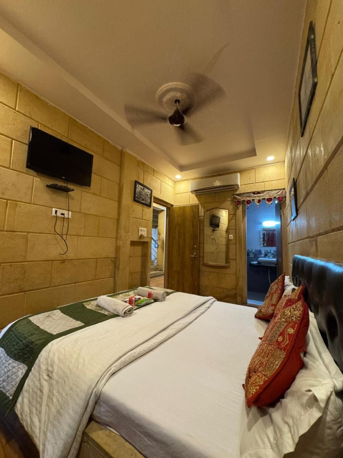 Hotel Jaswant Palace Jaisalmer Extérieur photo